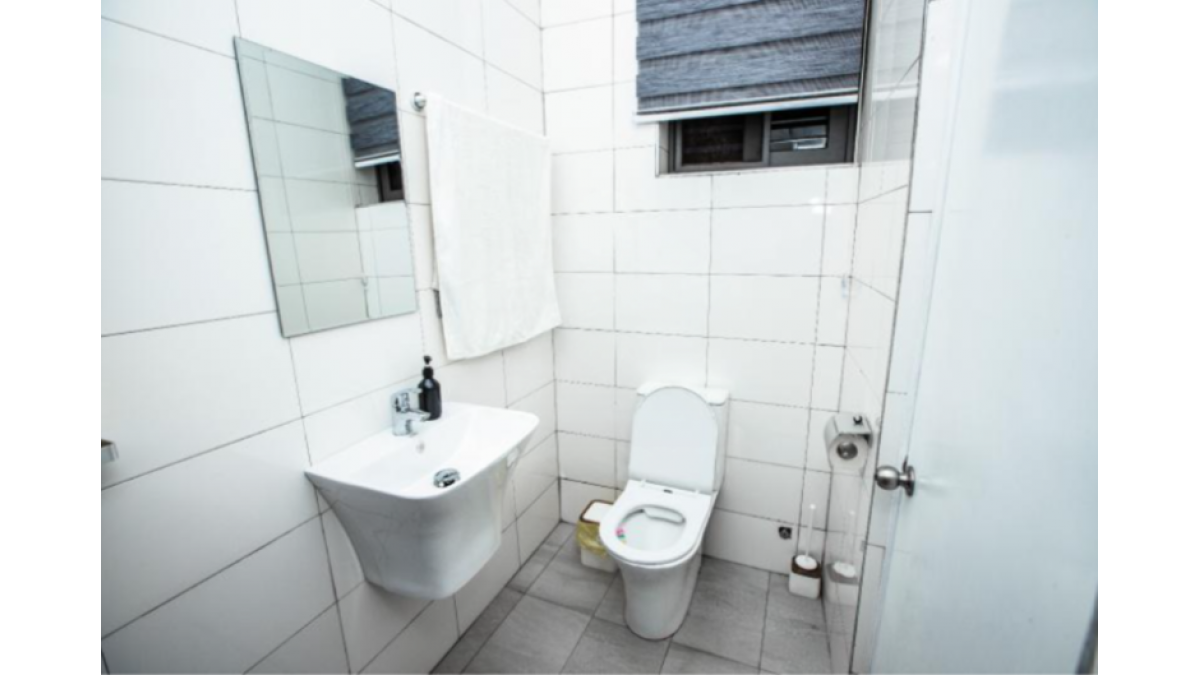 2 bed flat to let, Crown Lodge, Elystan Street - African Land