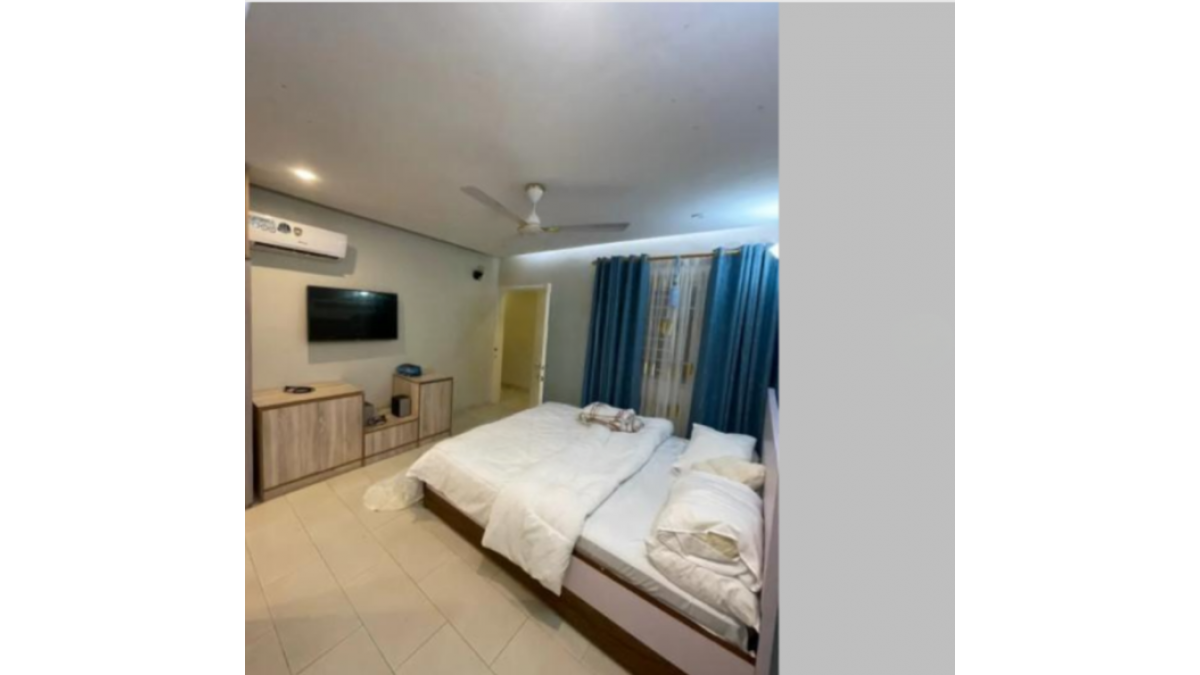 2 bed flat to let, Crown Lodge, Elystan Street - African Land