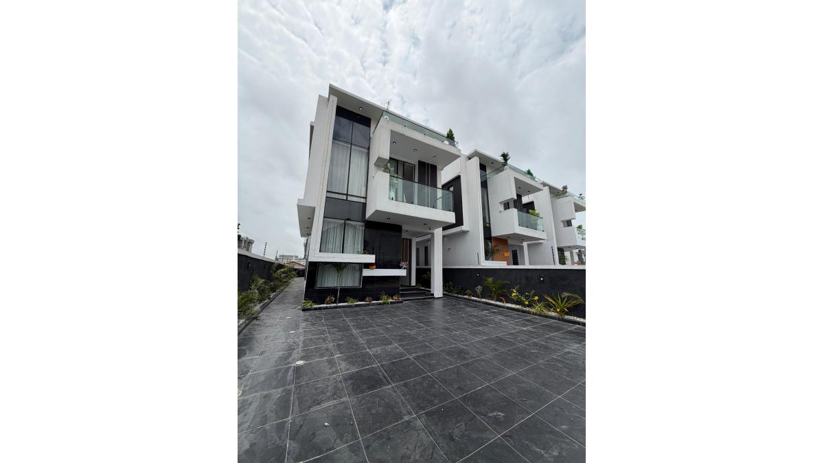 2 bed flat to let, Crown Lodge, Elystan Street - African Land