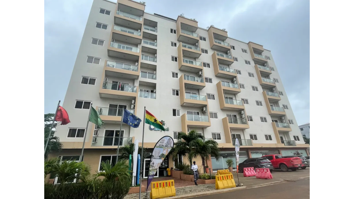 2 bed flat to let, Crown Lodge, Elystan Street - African Land