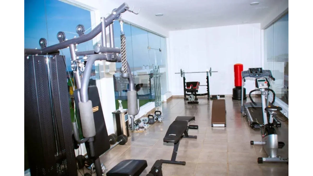 2 bed flat to let, Crown Lodge, Elystan Street - African Land
