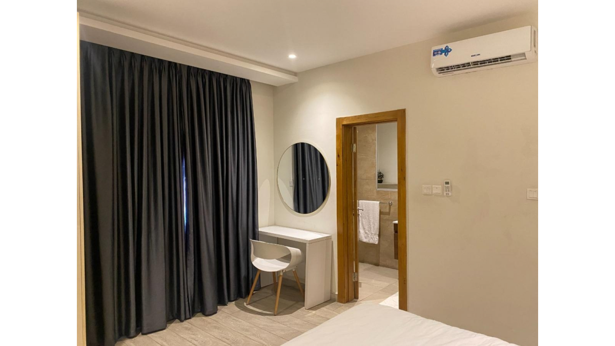 2 bed flat to let, Crown Lodge, Elystan Street - African Land