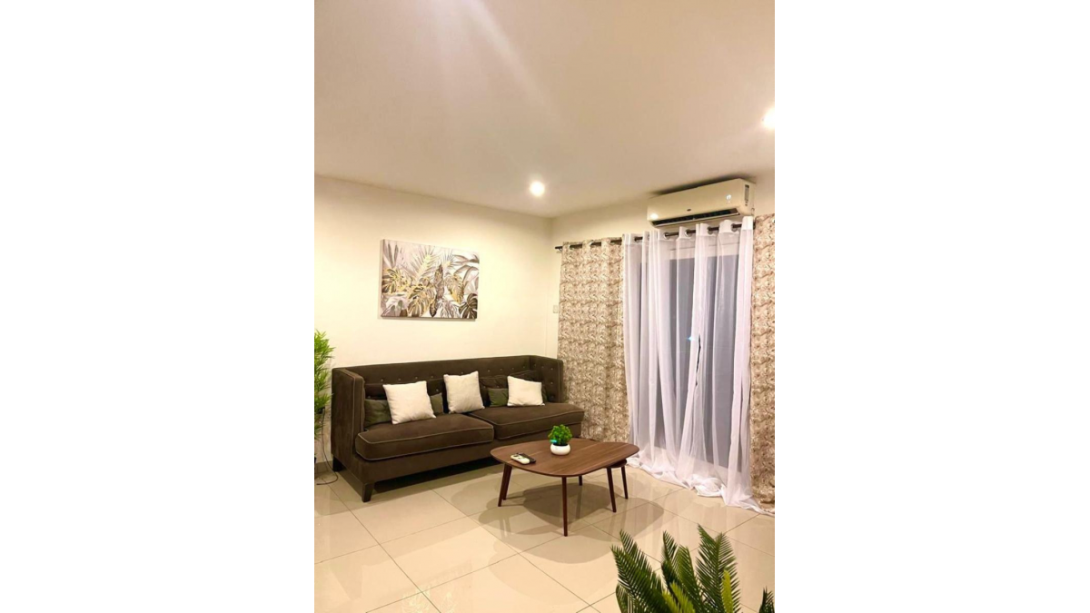 2 bed flat to let, Crown Lodge, Elystan Street - African Land