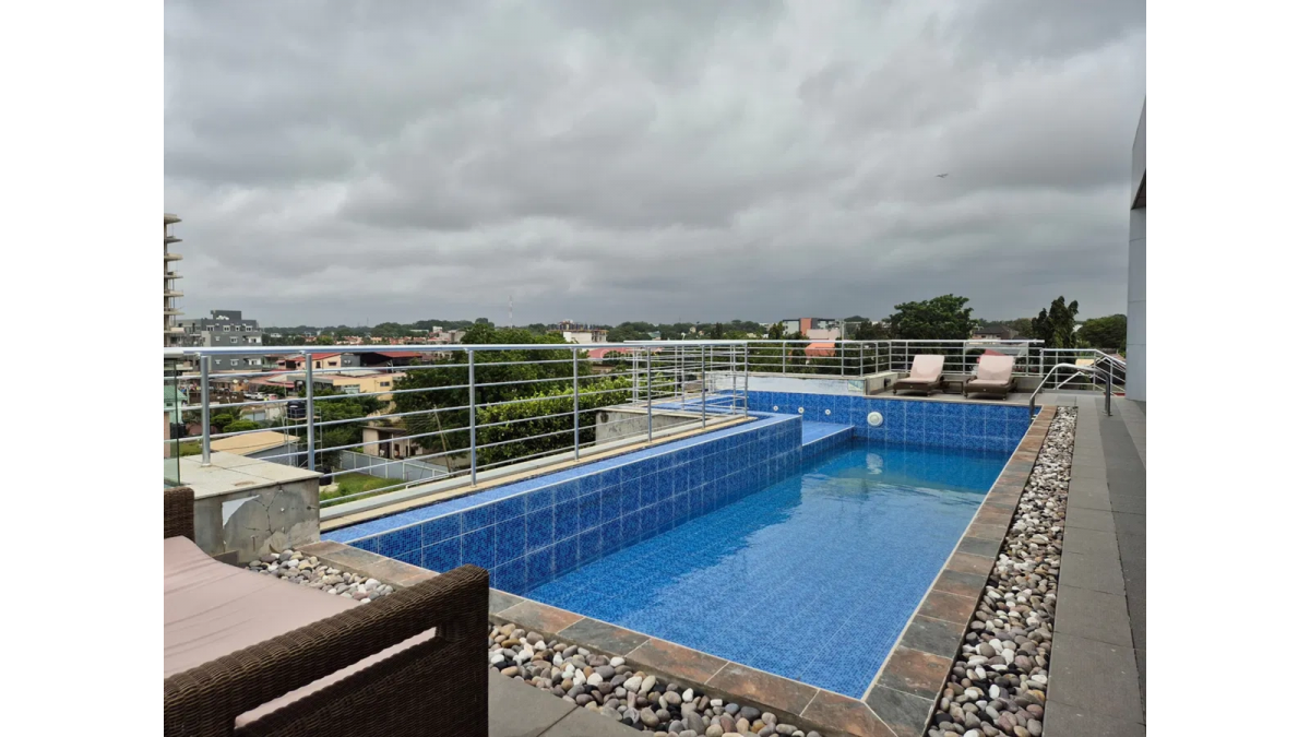 2 bed flat to let, Crown Lodge, Elystan Street - African Land