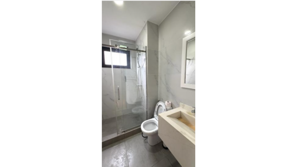 2 bed flat to let, Crown Lodge, Elystan Street - African Land