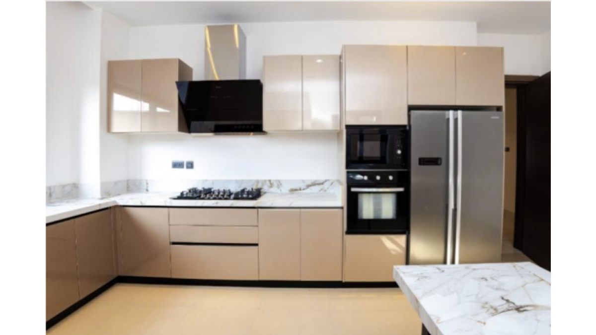 2 bed flat to let, Crown Lodge, Elystan Street - African Land