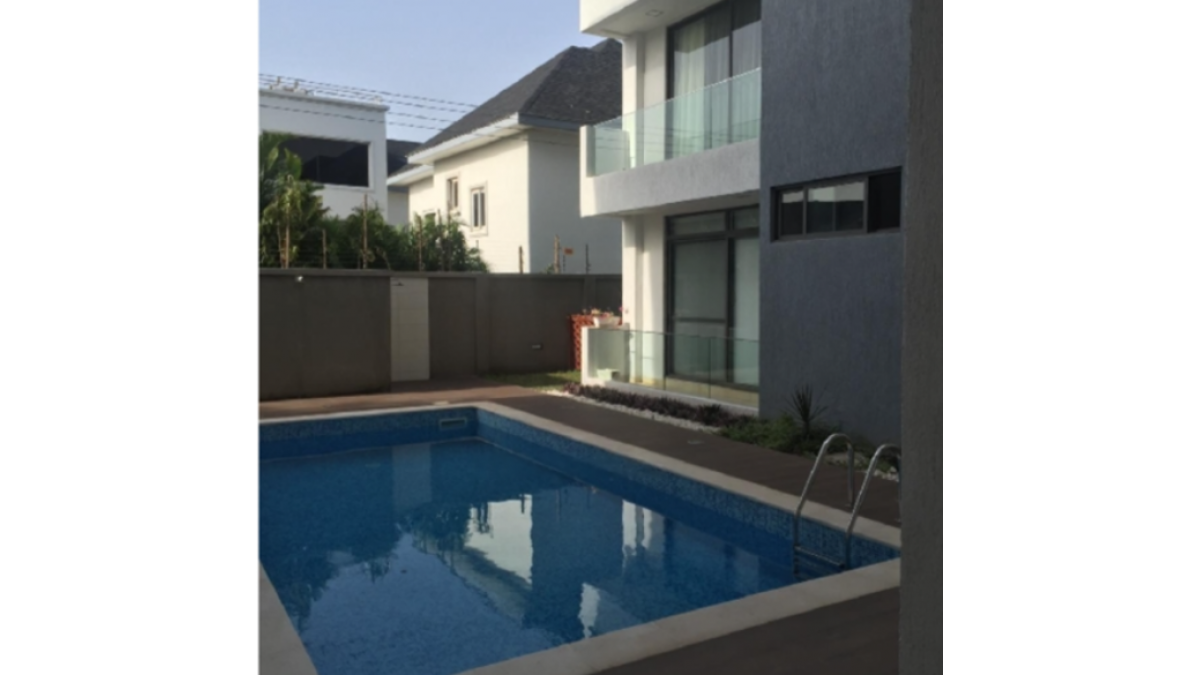 2 bed flat to let, Crown Lodge, Elystan Street - African Land