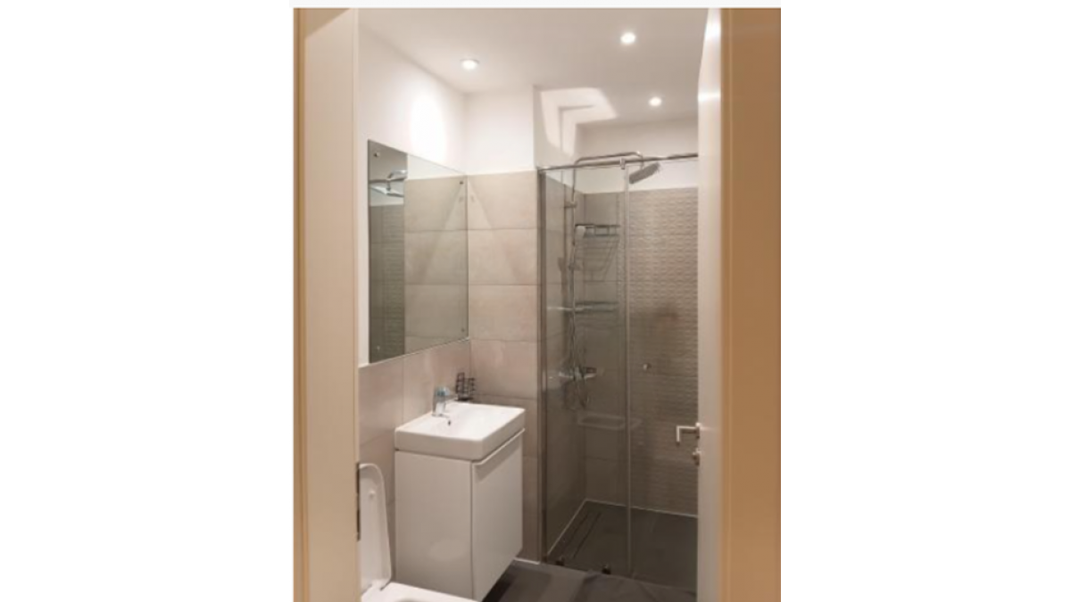 2 bed flat to let, Crown Lodge, Elystan Street - African Land