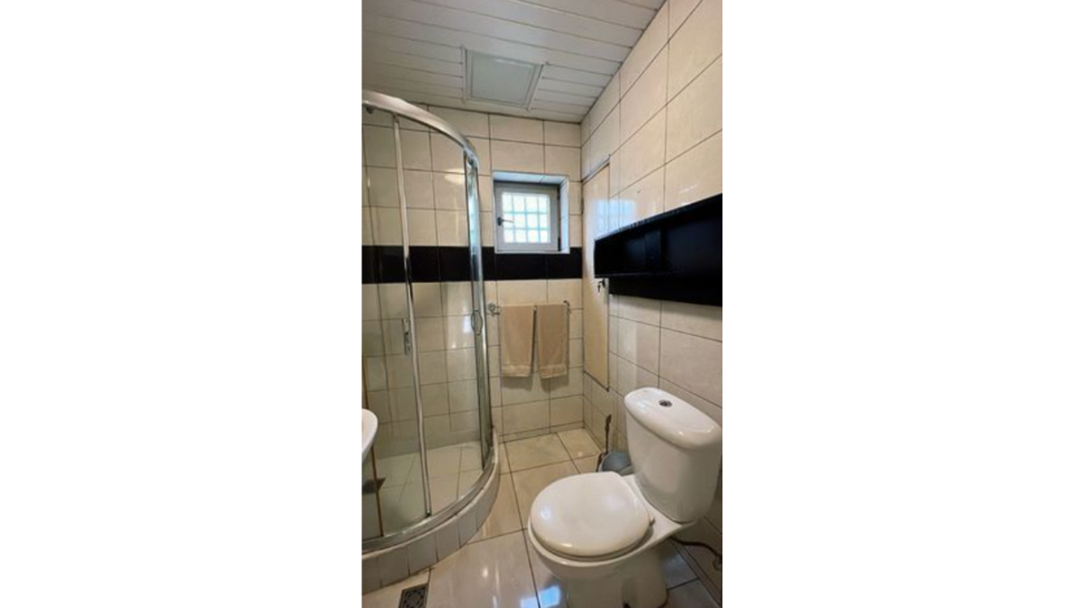 2 bed flat to let, Crown Lodge, Elystan Street - African Land
