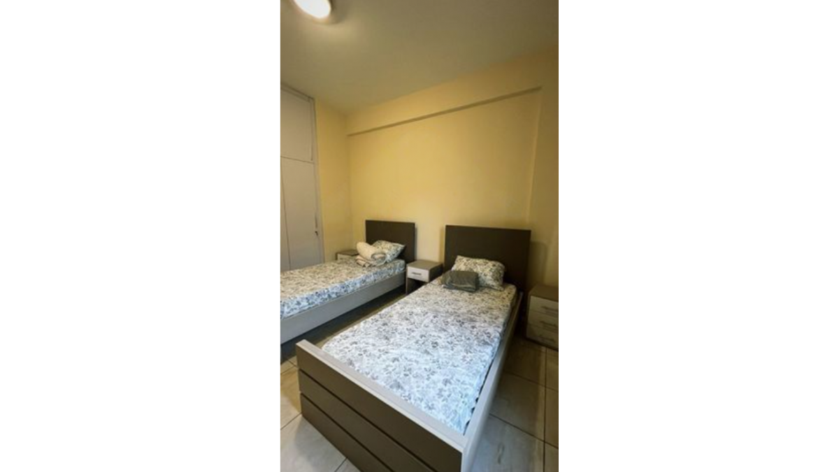2 bed flat to let, Crown Lodge, Elystan Street - African Land