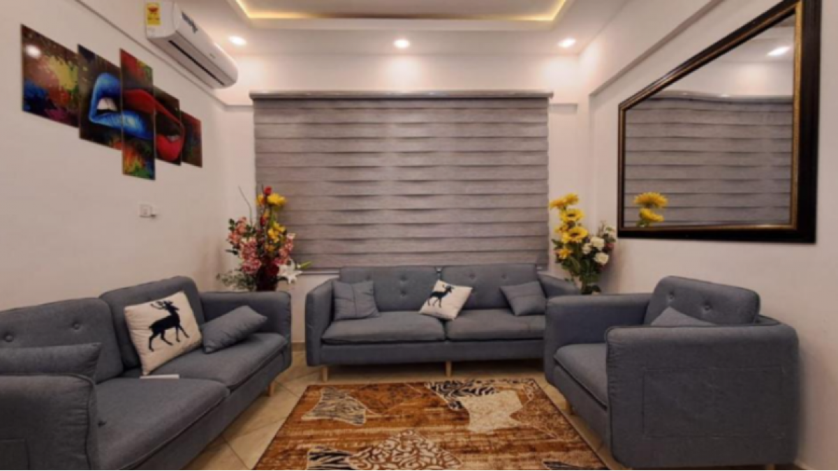2 bed flat to let, Crown Lodge, Elystan Street - African Land