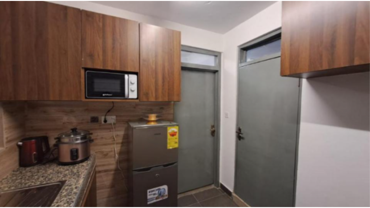 2 bed flat to let, Crown Lodge, Elystan Street - African Land
