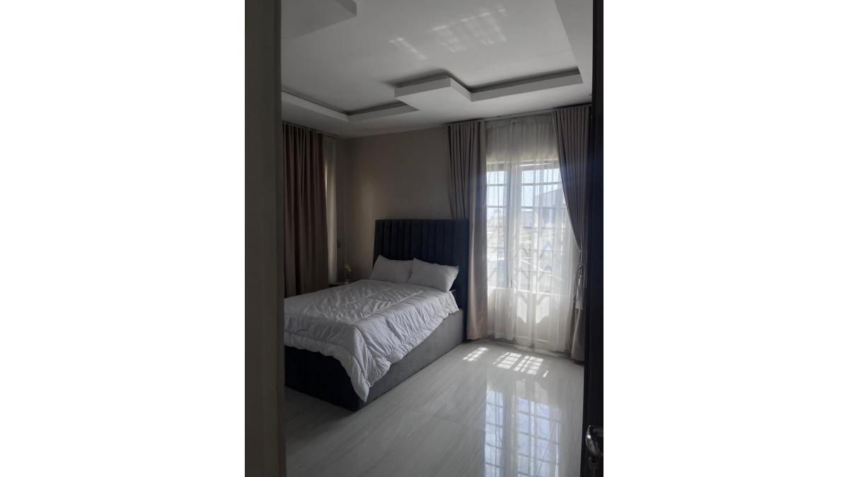 2 bed flat to let, Crown Lodge, Elystan Street - African Land