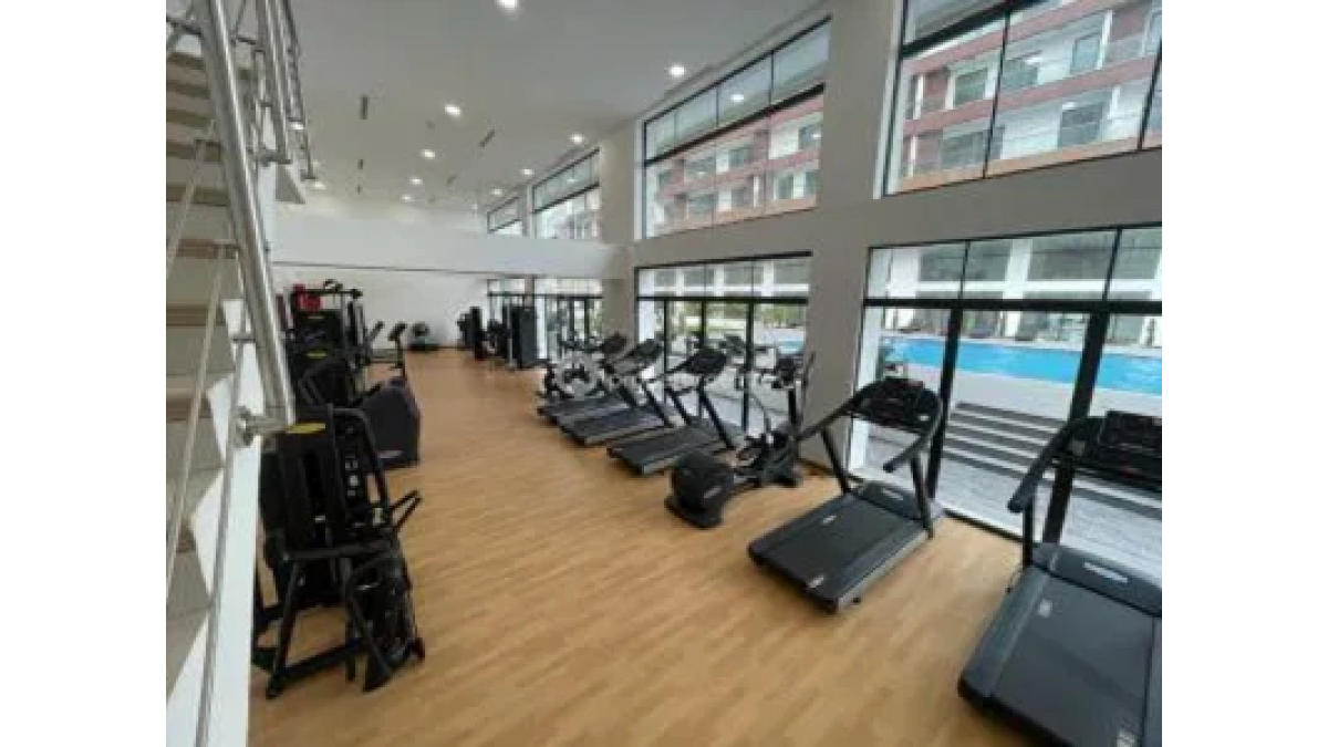 2 bed flat to let, Crown Lodge, Elystan Street - African Land