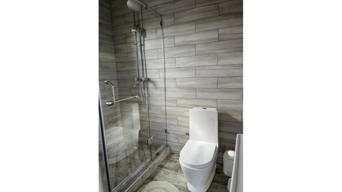 2 bed flat to let, Crown Lodge, Elystan Street - African Land