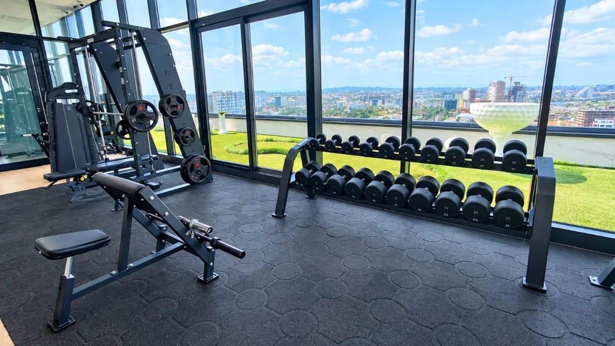 2 bed flat to let, Crown Lodge, Elystan Street - African Land