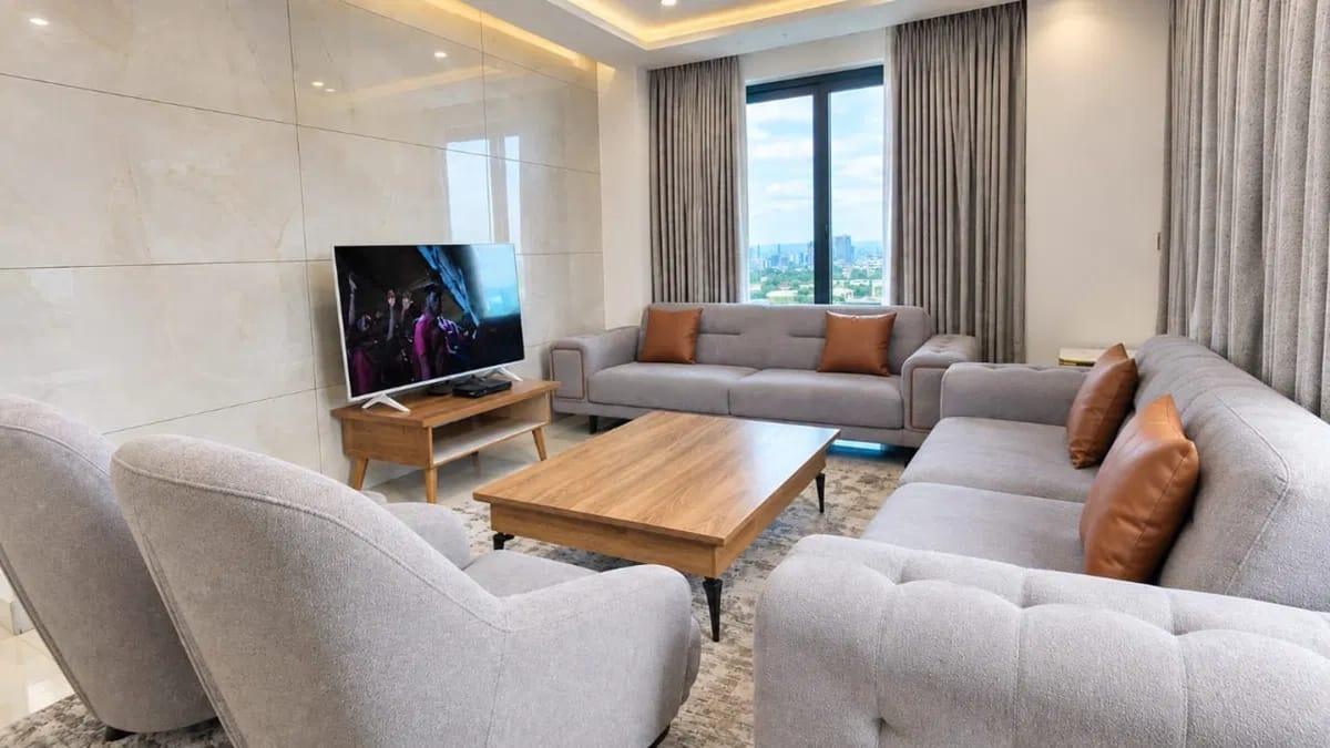 2 bed flat to let, Crown Lodge, Elystan Street - African Land