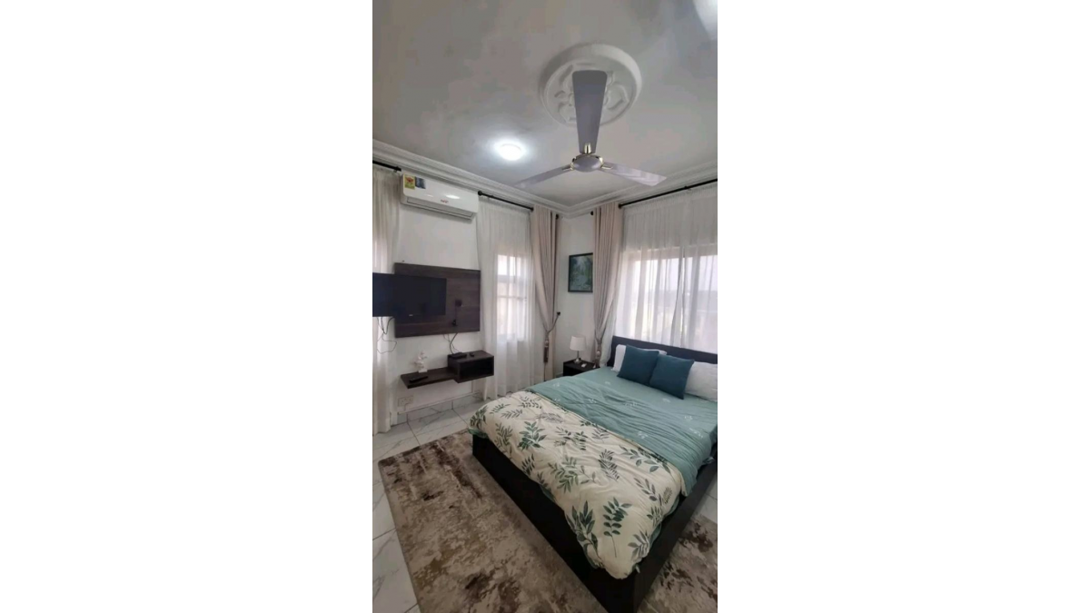 2 bed flat to let, Crown Lodge, Elystan Street - African Land