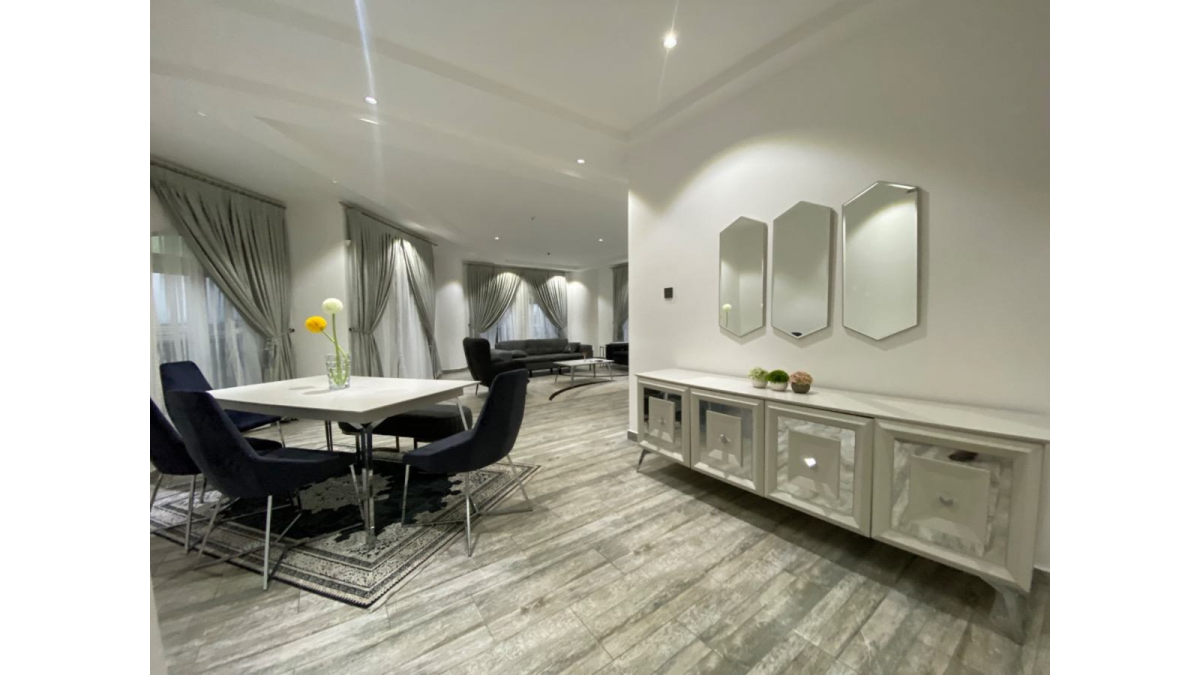 2 bed flat to let, Crown Lodge, Elystan Street - African Land