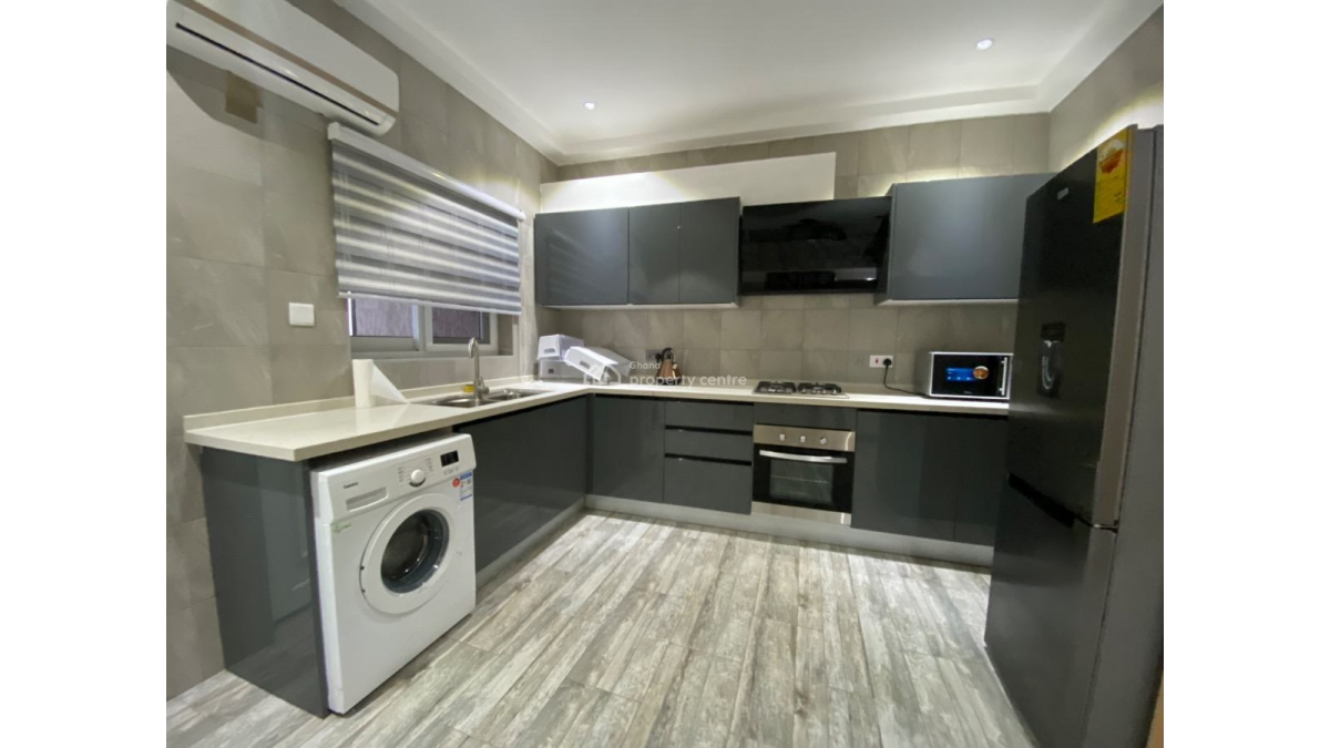 2 bed flat to let, Crown Lodge, Elystan Street - African Land