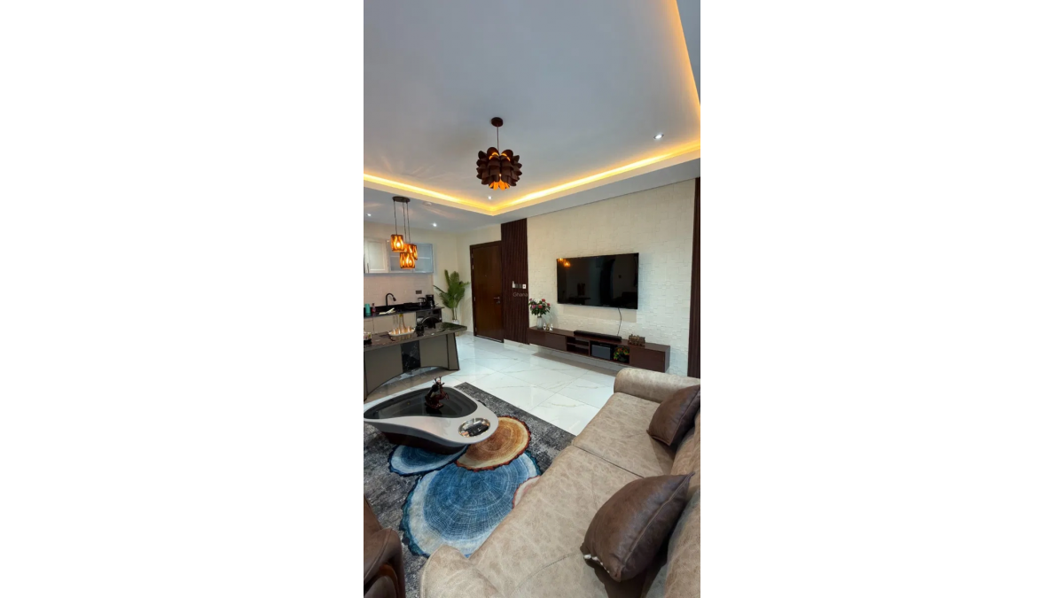 2 bed flat to let, Crown Lodge, Elystan Street - African Land