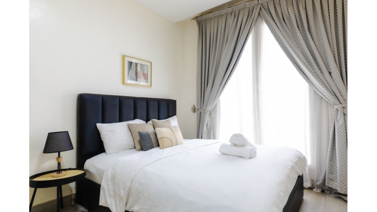 2 bed flat to let, Crown Lodge, Elystan Street - African Land