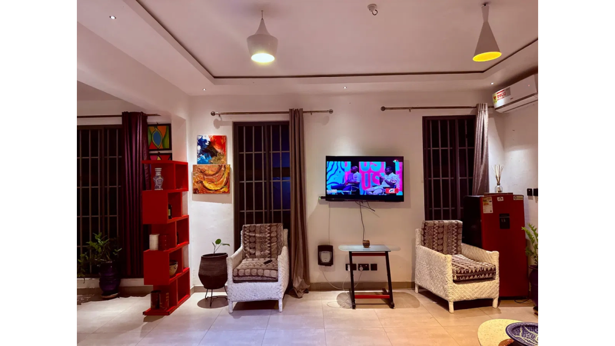 2 bed flat to let, Crown Lodge, Elystan Street - African Land