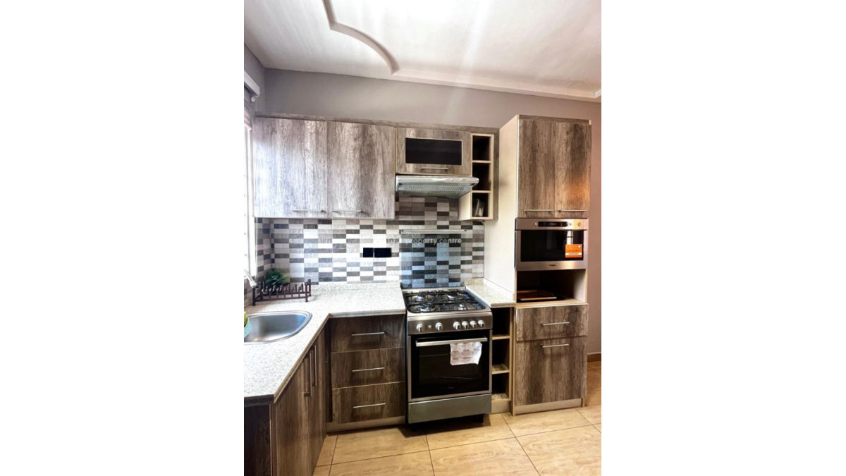 2 bed flat to let, Crown Lodge, Elystan Street - African Land
