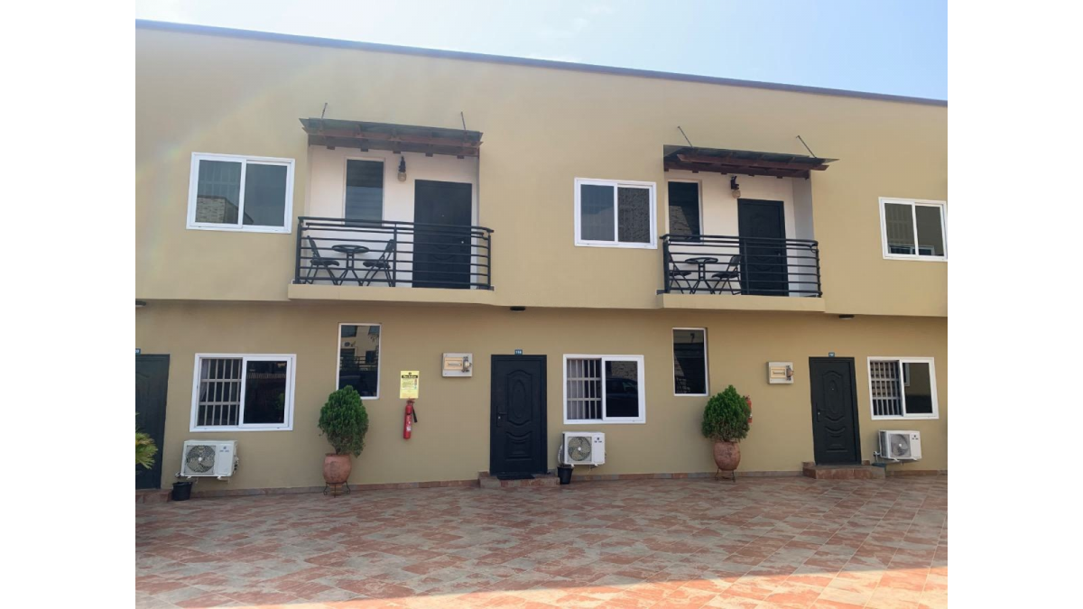 2 bed flat to let, Crown Lodge, Elystan Street - African Land