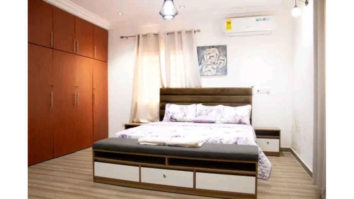 2 bed flat to let, Crown Lodge, Elystan Street - African Land