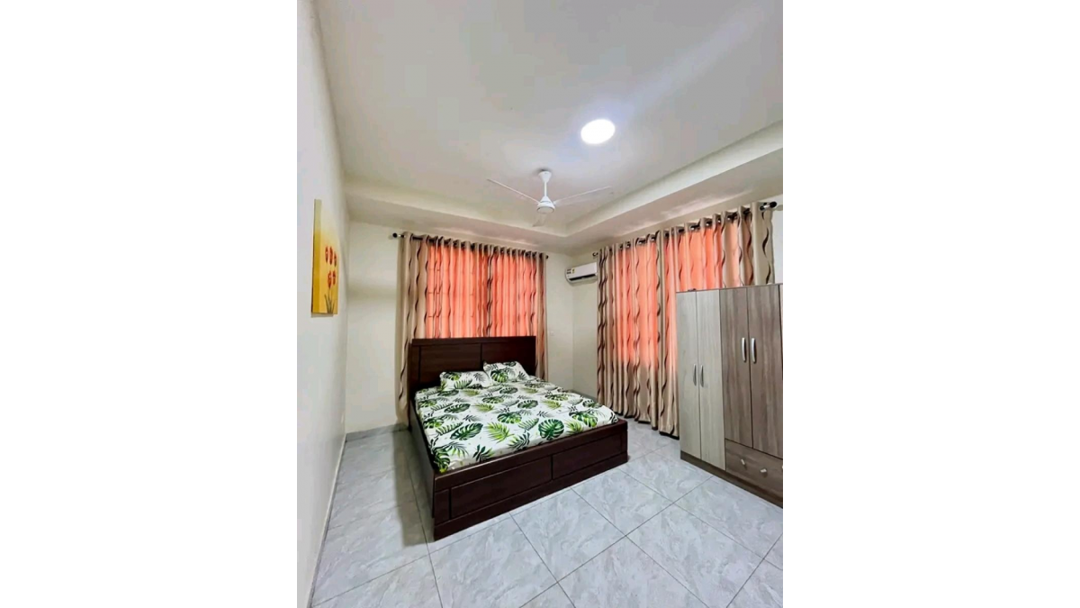 2 bed flat to let, Crown Lodge, Elystan Street - African Land