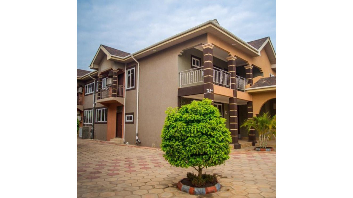 2 bed flat to let, Crown Lodge, Elystan Street - African Land