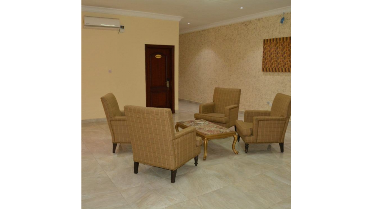 2 bed flat to let, Crown Lodge, Elystan Street - African Land