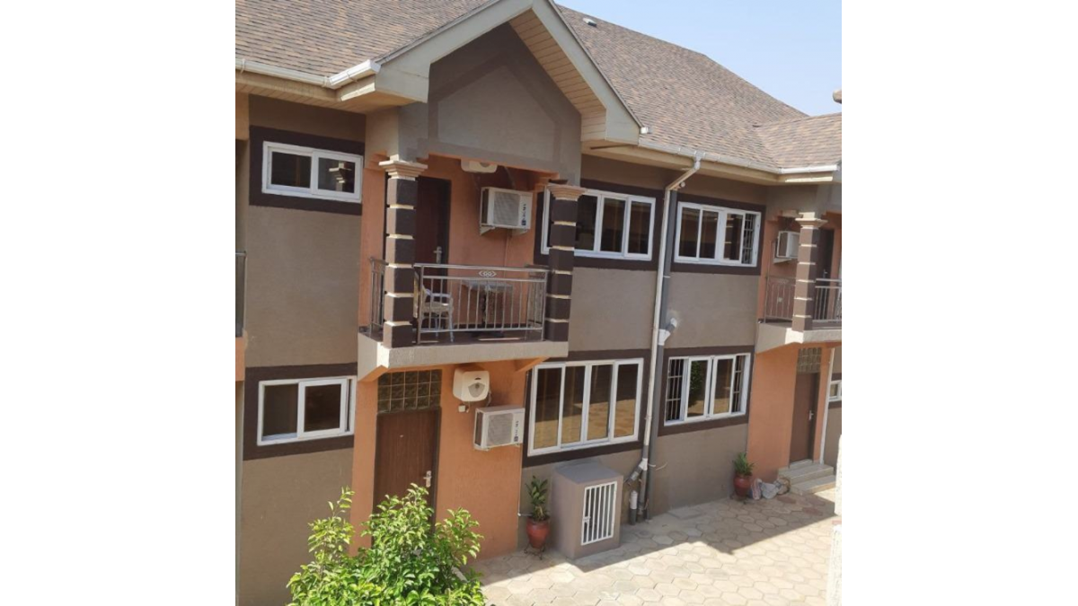 2 bed flat to let, Crown Lodge, Elystan Street - African Land