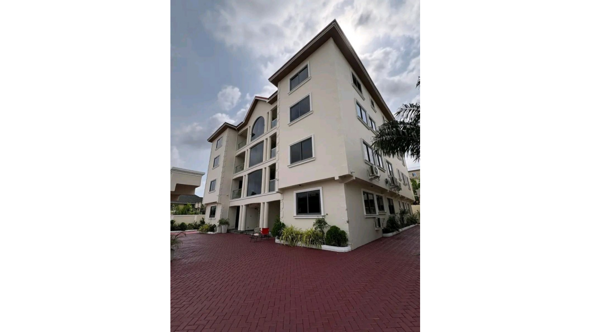 2 bed flat to let, Crown Lodge, Elystan Street - African Land