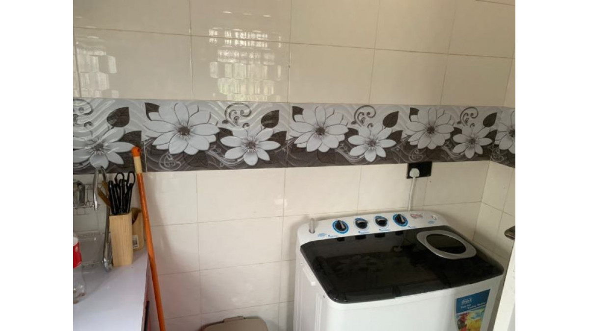 2 bed flat to let, Crown Lodge, Elystan Street - African Land