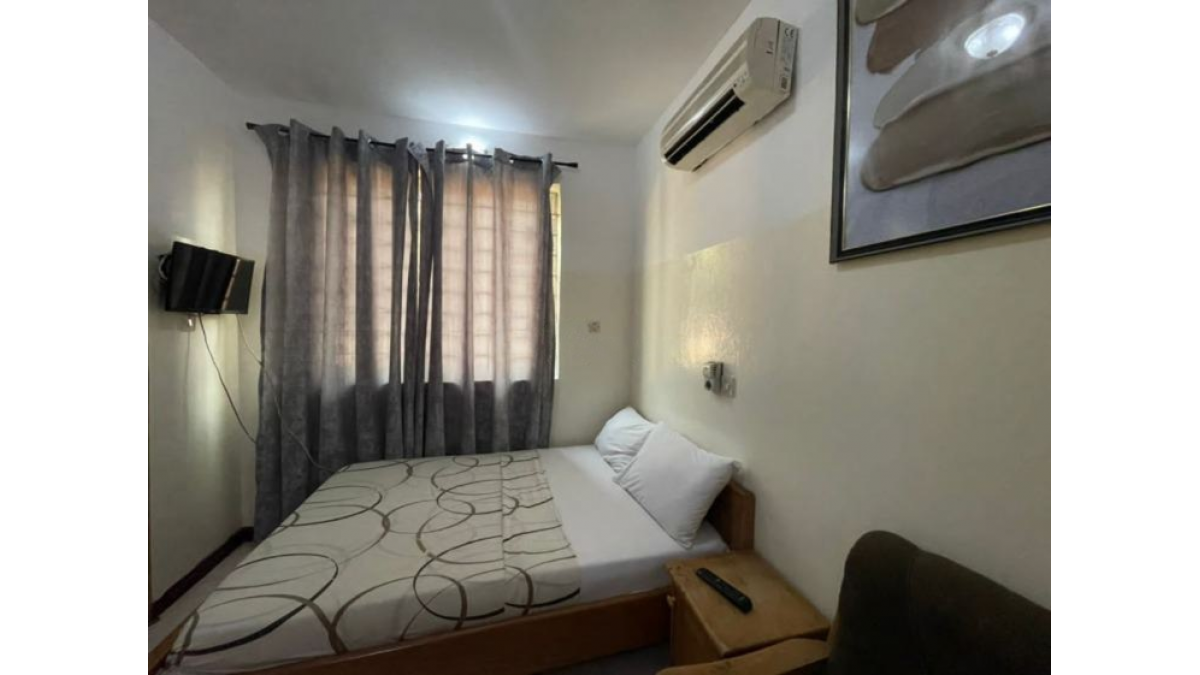 Furnished 1-Bedroom Apartment for Short Let at Carlton Lodge, Osu