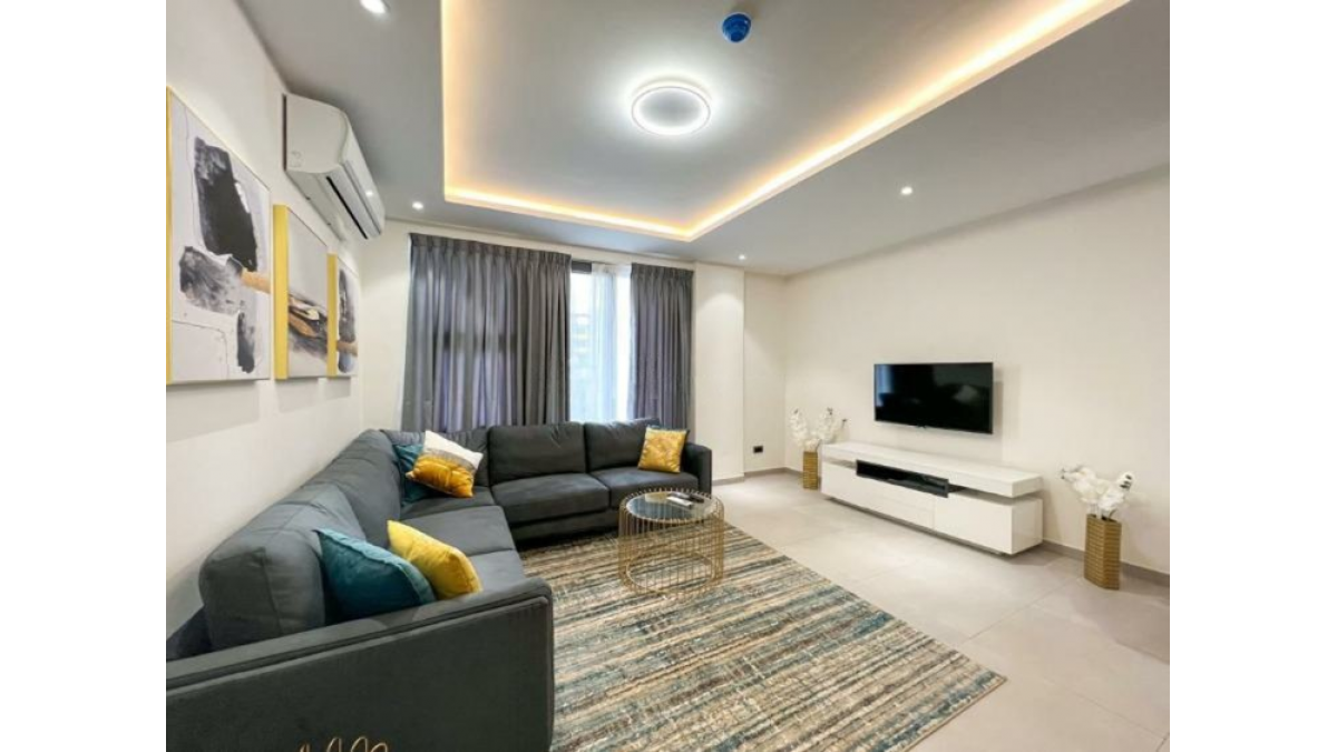 2 bed flat to let, Crown Lodge, Elystan Street - African Land