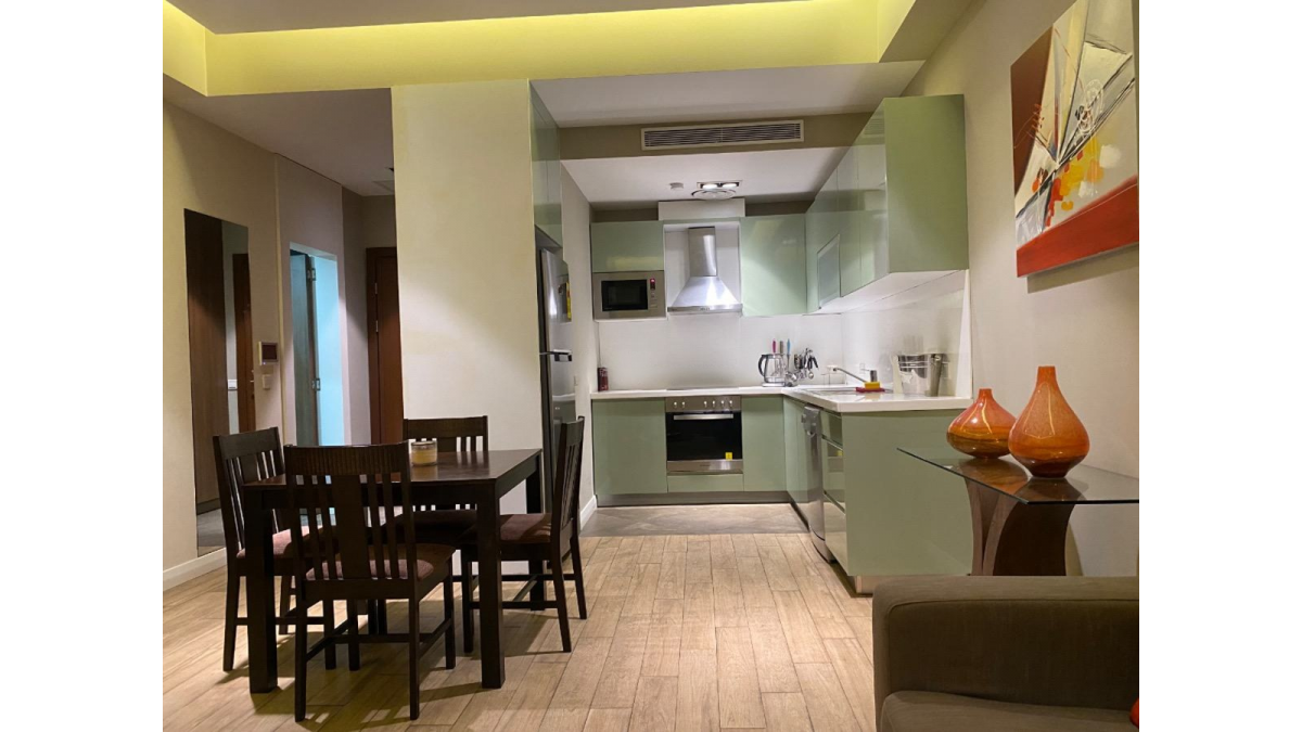 2 bed flat to let, Crown Lodge, Elystan Street - African Land