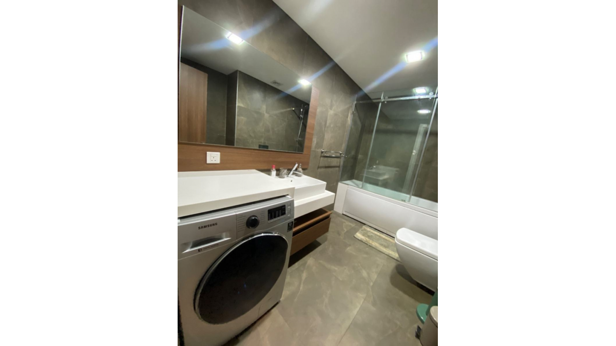 2 bed flat to let, Crown Lodge, Elystan Street - African Land
