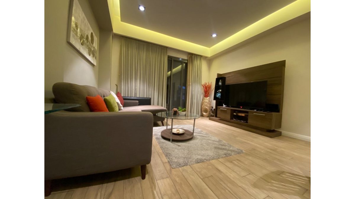 2 bed flat to let, Crown Lodge, Elystan Street - African Land