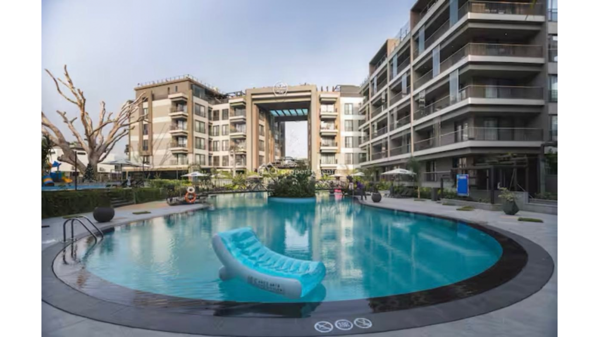 2 bed flat to let, Crown Lodge, Elystan Street - African Land
