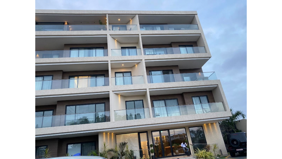 2 bed flat to let, Crown Lodge, Elystan Street - African Land