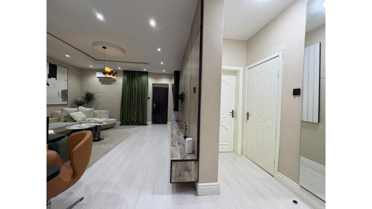2 bed flat to let, Crown Lodge, Elystan Street - African Land