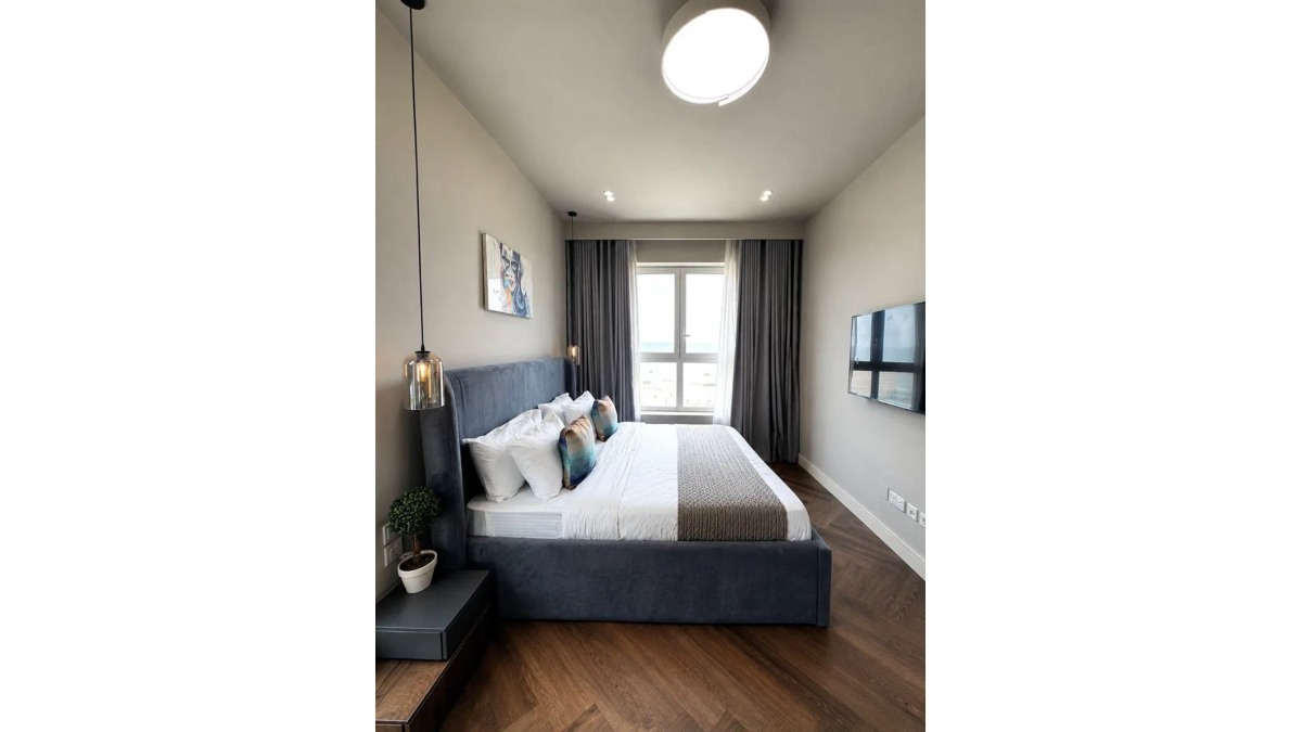 2 bed flat to let, Crown Lodge, Elystan Street - African Land