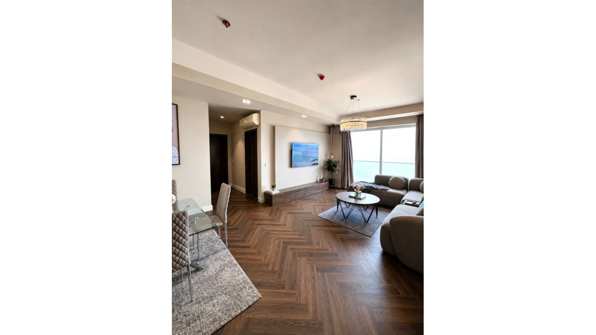 2 bed flat to let, Crown Lodge, Elystan Street - African Land