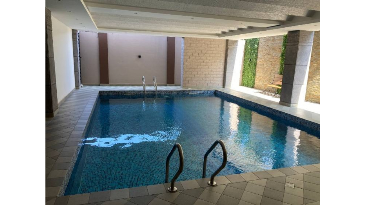 Luxurious Fully Furnished 1-Bedroom Apartment with Pool in Osu, Accra