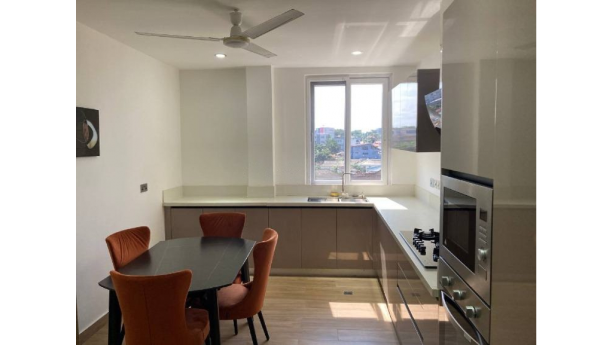 2 bed flat to let, Crown Lodge, Elystan Street - African Land