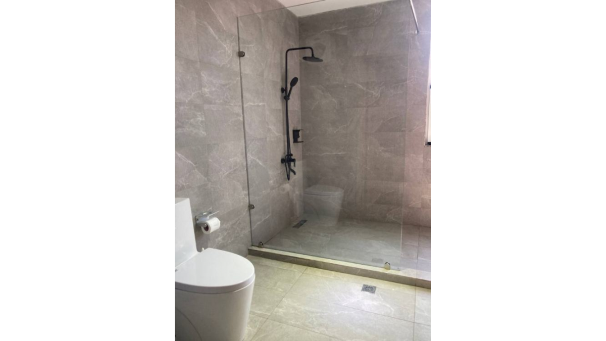 2 bed flat to let, Crown Lodge, Elystan Street - African Land