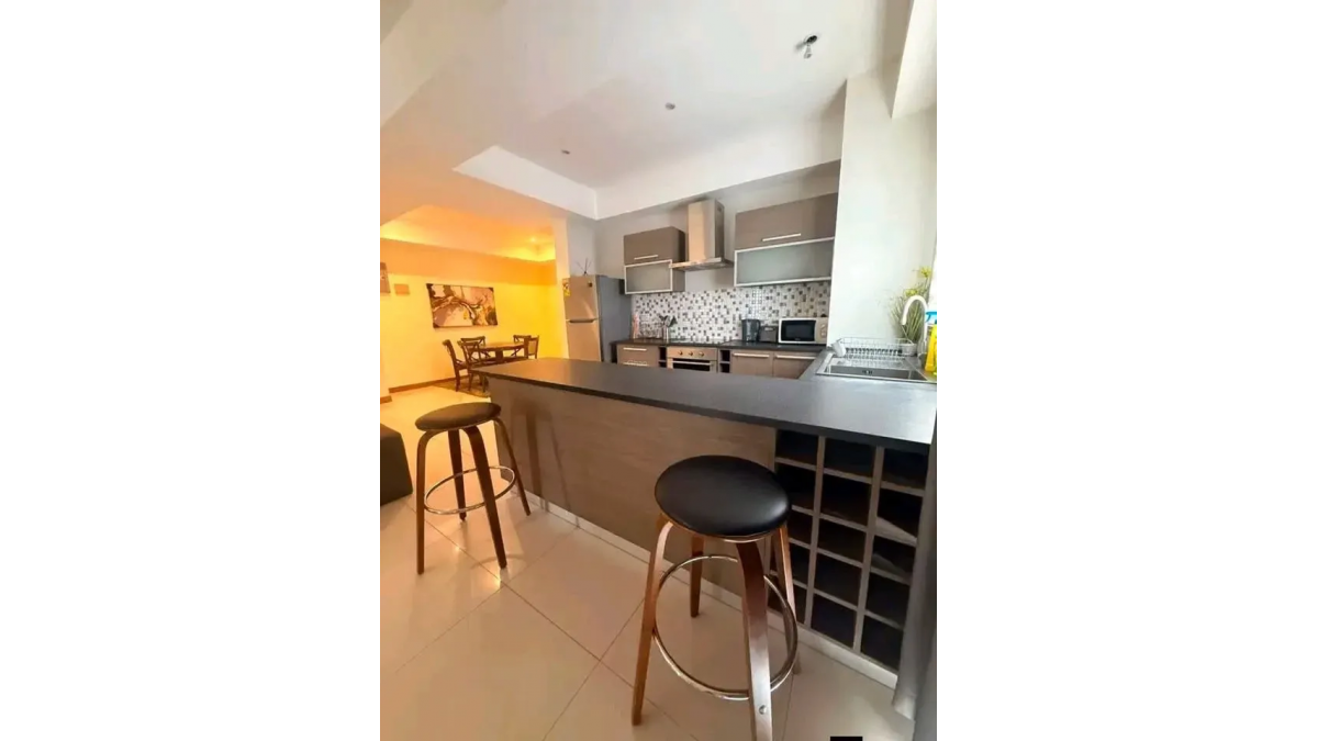 2 bed flat to let, Crown Lodge, Elystan Street - African Land